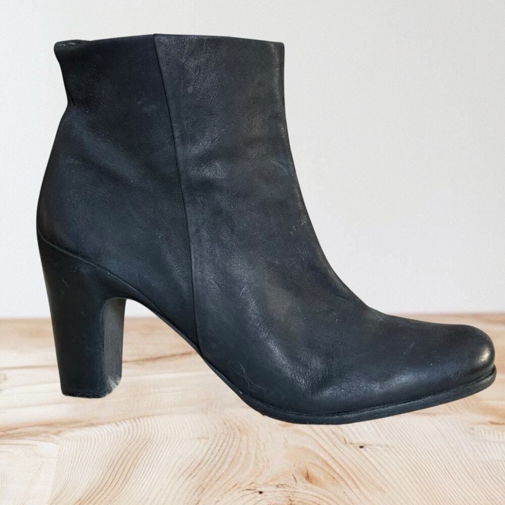Ecco Jaffna Women Sz EU 40 US 9 Shoes Black Leather Side Zip Heeled Ankle Boots